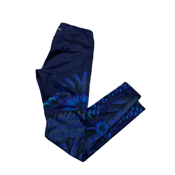 ALO Yoga Women's Airbrush Feather Leggings size small 
Gym / workout / sports - Picture 11 of 13